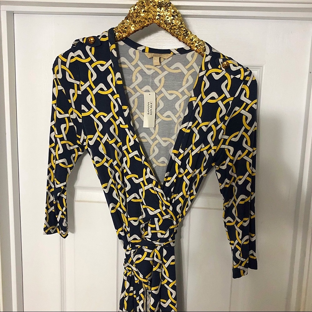 Banana Republic Wrap Dress NWT Size Small